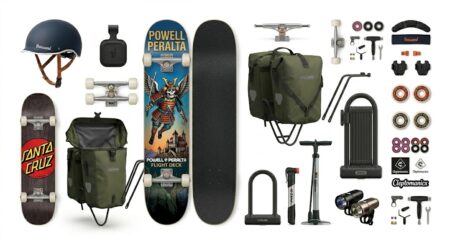 La Powell peralta flight deck présentée sur un sol propre, soulignant sa finesse technique, sa robustesse en composite et son design sobre et moderne.