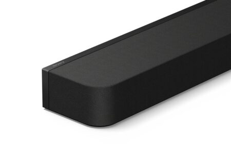 Image de la barre de son sony bravia theatre bar 8 dolby atmos noir installée sous une télévision avec design moderne et système audio immersif home cinéma 3D.