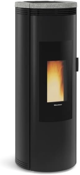 Poêle à granulés extraflame amika pierre 8 kw avec habillage en pierre naturelle et structure en acier fonte pour chauffage domestique performant.