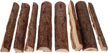 Décoration de cheminée avec accessoires cheminée en bois naturel comprenant 8 bûches décoratives réalistes pour ambiance intérieure chaleureuse et hivernale.
