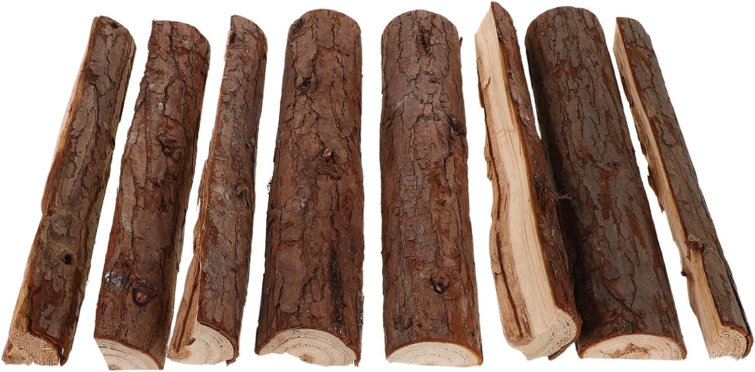 Décoration de cheminée avec accessoires cheminée en bois naturel comprenant 8 bûches décoratives réalistes pour ambiance intérieure chaleureuse et hivernale.