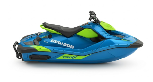 Sea-Doo Spark Trixx 2026 motomarine sportive légère utilisée pour les loisirs nautiques et les figures sur l’eau.