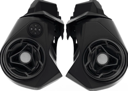 Système audio BRP Premium 2026 installé sur un jet ski offrant un son puissant et clair en navigation nautique sur mer ouverte.