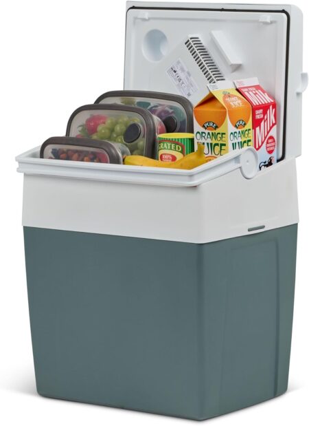 Image de la glacière électrique Mobicool ME27 26 l grise avec alimentation 12V 230V, poignée de transport et design compact pour voiture et camping.